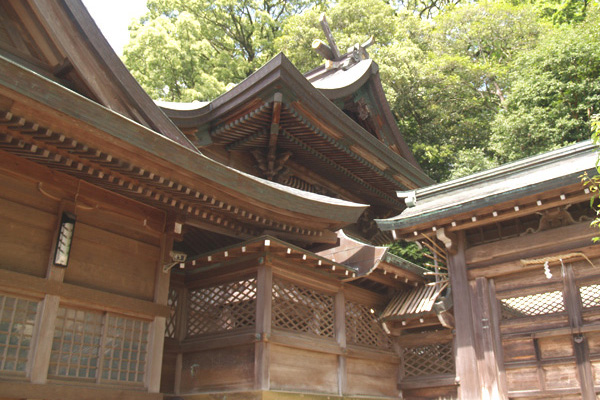 鎮西大社　諏訪神社