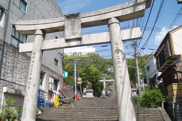 鎮西大社　諏訪神社